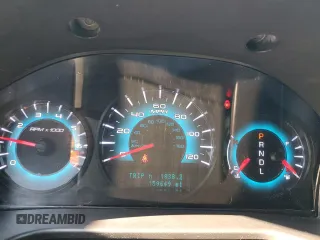 2012 Ford Fusion SE z VIN 3FAHP0HA0CR437115, wystawiony jako Copart lot #56583495 z przebiegiem 159 649 mil mil oraz Szkoda całkowita • Salvage title. Historia ofert i sprzedaży dostępna na DreamBid. Obrazek 9.