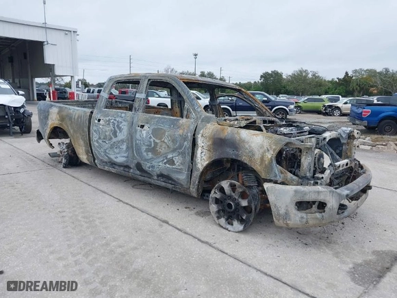 2022 Ram 2500 Laramie with VIN 3C6UR5FL2NG167783, listed as a IAAI auction lot 41408087 with 1 mi miles. Bid and sale history available at carsss.com. Image 1.