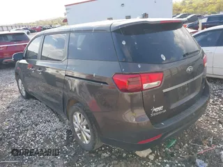 2017 Kia Sedona LX with VIN KNDMB5C11H6230541, listed as a IAAI auction lot 42034761 with 171,495 mi miles. Bid and sale history available at carsss.com. Image 3.