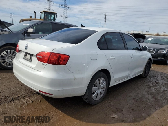 2014 Volkswagen Jetta Sedan SE w/Connectivity with VIN 3VWD07AJ8EM294783, listed as a Copart auction lot 47465975 with 152,079 mi miles and Clean Title. Bid and sale history available at carsss.com. Image 3.
