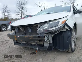 2014 Toyota Avalon Limited with VIN 4T1BK1EB8EU081201, listed as a IAAI auction lot 41624523 with 196,217 mi miles. Bid and sale history available at carsss.com. Image 17.