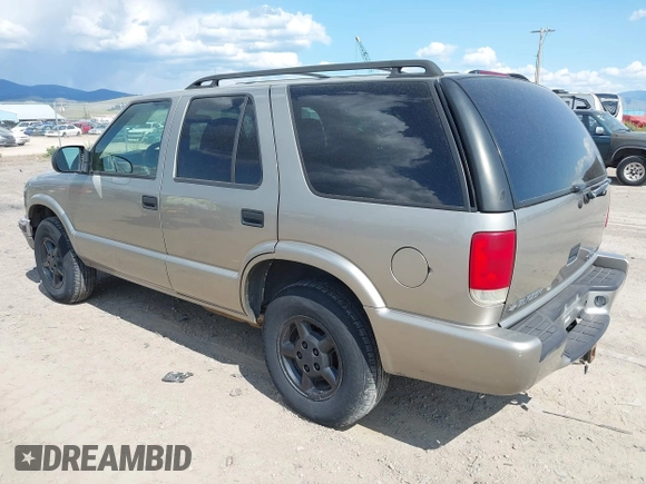 2000 Chevrolet Blazer LT with VIN 1GNDT13W2Y2196092, listed as a IAAI auction lot 42422295 with 153,780 mi miles and . Bid and sale history available at DreamBid. Image 3.