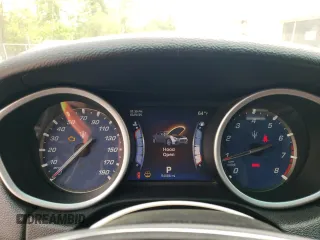 2014 Maserati Ghibli S Q4 z VIN ZAM57RTA8E1083877, wystawiony jako Copart lot #57812725 z przebiegiem 94 088 mil mil oraz Czysty tytuł • Clean title. Historia ofert i sprzedaży dostępna na DreamBid. Obrazek 9.