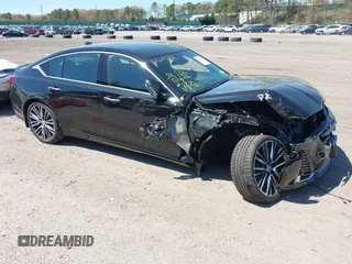 2024 Cadillac CT5 Premium Luxury with VIN 1G6DT5RK2R0131439, listed as a IAAI auction lot 42129787 with 1,801 mi miles and . Bid and sale history available at DreamBid. Image 1.