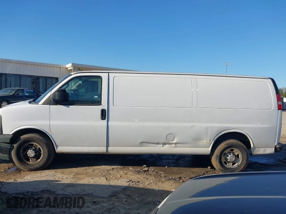 2017 Chevrolet Express Cargo Van with VIN 1GCWGBFF0H1109366, listed as a IAAI auction lot 41494549 with 181,398 mi miles. Bid and sale history available at carsss.com. Image 14.