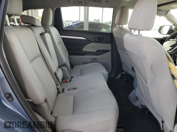 2018 Toyota Highlander LE z VIN 5TDZZRFH8JS235257, wystawiony jako Copart lot #56845205 z przebiegiem 136 194 mil mil oraz Szkoda całkowita • Salvage title. Historia ofert i sprzedaży dostępna na DreamBid. Obrazek 11.