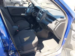 2008 Kia Sportage LX with VIN KNDJE723887506409, listed as a IAAI auction lot 41848444 with 202,076 mi miles and . Bid and sale history available at carsss.com. Image 5.