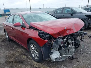 2015 Hyundai Sonata SE z VIN 5NPE24AF3FH227009, wystawiony jako IAAI lot #42029456 z przebiegiem 79 167 mil mil oraz . Historia ofert i sprzedaży dostępna na DreamBid. Obrazek 1.