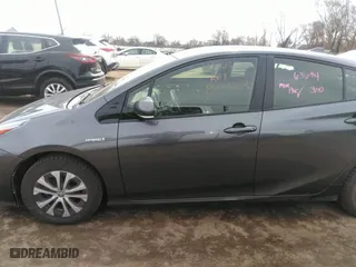 2019 Toyota Prius LE with VIN JTDL9RFU9K3009363, listed as a IAAI auction lot 41812912 with 28,442 mi miles. Bid and sale history available at carsss.com. Image 14.