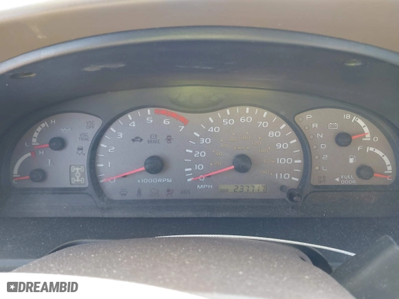 2001 Toyota Sequoia Limited with VIN 5TDBT48A21S027820, listed as a IAAI auction lot 41874513 with 237,717 mi miles. Bid and sale history available at carsss.com. Image 7.