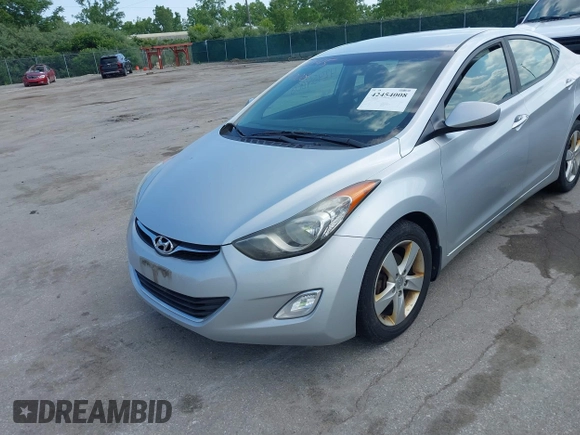 2013 Hyundai Elantra Limited z VIN 5NPDH4AE1DH284131, wystawiony jako IAAI lot #42454008 z przebiegiem 135 076 mil mil oraz . Historia ofert i sprzedaży dostępna na DreamBid. Obrazek 6.