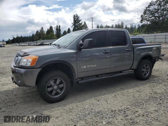 2015 Nissan Titan SV z VIN 1N6AA0EC5FN513631, wystawiony jako Copart lot #61260425 z przebiegiem 160 408 mil mil oraz Szkoda całkowita • Salvage title. Historia ofert i sprzedaży dostępna na DreamBid. Obrazek 1.