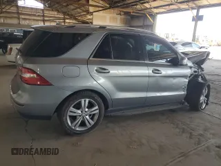 2013 Mercedes-Benz M 350 with VIN 4JGDA5JB0DA212288, listed as a Copart auction lot 61867235 with Not provided miles and Clean title. Bid and sale history available at DreamBid. Image 3.