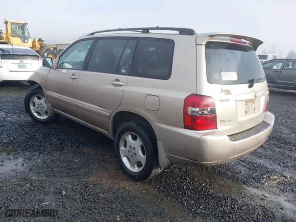 2007 Toyota Highlander w/3rd Row with VIN JTEEP21A070232012, listed as a IAAI auction lot 41632003 with 225,938 mi miles. Bid and sale history available at carsss.com. Image 3.