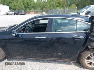 2009 Acura TL Tech with VIN 19UUA86509A003246, listed as a IAAI auction lot 37580325 with 1 mi miles. Bid and sale history available at carsss.com. Image 14.