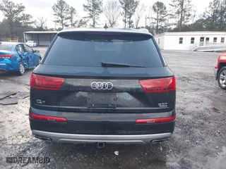 2017 Audi Q7 Premium Plus with VIN WA1LAAF78HD004770, listed as a IAAI auction lot 41251276 with 127,854 mi miles. Bid and sale history available at carsss.com. Image 17.