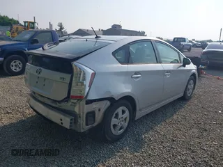 2011 Toyota Prius I z VIN JTDKN3DU5B0278291, wystawiony jako IAAI lot #42429232 z przebiegiem 150 690 mil mil oraz . Historia ofert i sprzedaży dostępna na DreamBid. Obrazek 4.
