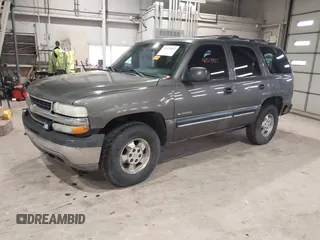 2001 Chevrolet Tahoe LT with VIN 1GNEK13T11J227454, listed as a IAAI auction lot 41513937 with 284,210 mi miles. Bid and sale history available at carsss.com. Image 2.