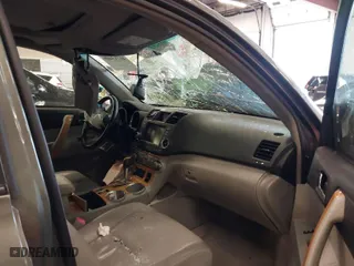 2008 Toyota Highlander Hybrid Limited with VIN JTEEW44A282016047, listed as a IAAI auction lot 41713409 with 1 mi miles. Bid and sale history available at carsss.com. Image 5.