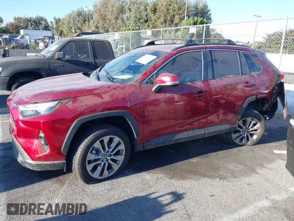 2022 Toyota RAV4 XLE Premium with VIN 2T3C1RFVXNW186053, listed as a IAAI auction lot 40141648 with 7,598 mi miles. Bid and sale history available at carsss.com. Image 14.