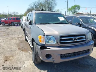 2001 Toyota Sequoia Limited with VIN 5TDBT48A91S026065, listed as a IAAI auction lot 42004832 with 254,386 mi miles. Bid and sale history available at carsss.com. Image 6.