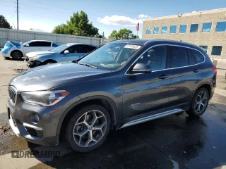 2016 BMW X1 xDrive28i z VIN WBXHT3C35G5E56726, wystawiony jako Copart lot #57919525 z przebiegiem 126 703 mil mil oraz Szkoda całkowita • Salvage title. Historia ofert i sprzedaży dostępna na DreamBid. Obrazek 1.