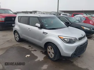 2016 Kia Soul with VIN KNDJN2A22G7834869, listed as a IAAI auction lot 41052392 with 100,551 mi miles. Bid and sale history available at carsss.com. Image 1.