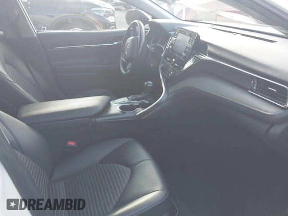 2022 Toyota Camry SE with VIN 4T1G11AK7NU039746, listed as a IAAI auction lot 41901908 with 18,839 mi miles and . Bid and sale history available at DreamBid. Image 5.