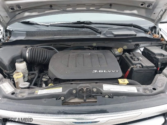 2011 Chrysler Town & Country Touring-L with VIN 2A4RR8DG6BR746782, listed as a IAAI auction lot 41498821 with 161,542 mi miles. Bid and sale history available at carsss.com. Image 10.