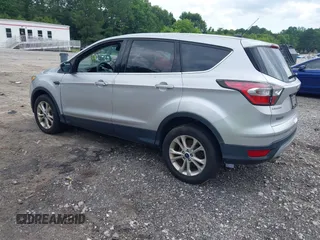 2017 Ford Escape SE z VIN 1FMCU9GD3HUA74463, wystawiony jako IAAI lot #42496171 z przebiegiem 160 534 mil mil oraz . Historia ofert i sprzedaży dostępna na DreamBid. Obrazek 3.