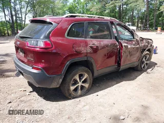2020 Jeep Cherokee Limited with VIN 1C4PJMDN8LD602361, listed as a IAAI auction lot 42297391 with 34,170 mi miles and . Bid and sale history available at DreamBid. Image 4.