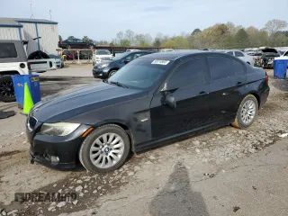 2009 BMW 3 Series 328i z VIN WBAPH77509NL84487, wystawiony jako Copart lot #50514965 z przebiegiem 135 289 mil mil oraz Szkody całkowita. Historia ofert i sprzedaży dostępna na DreamBid. Obrazek 1.