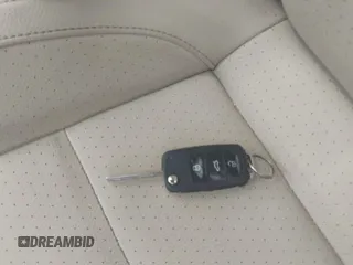 2013 Volkswagen Eos Komfort с VIN WVWBW8AH0DV001877, выставлен на аукционе IAAI как лот 42296540 с пробегом 111 994 миль миль и . История ставок и продаж доступна на DreamBid. Изображение 11.