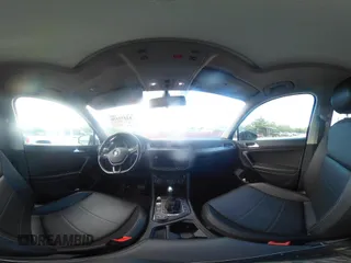 2018 Volkswagen Tiguan SEL z VIN 3VV2B7AXXJM145781, wystawiony jako IAAI lot #42273176 z przebiegiem 86 610 mil mil oraz . Historia ofert i sprzedaży dostępna na DreamBid. Obrazek 19.