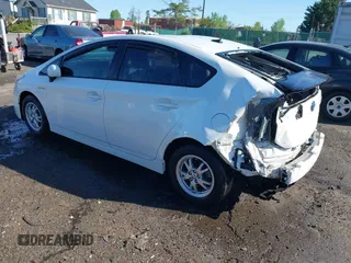 2010 Toyota Prius II with VIN JTDKN3DU3A0003291, listed as a IAAI auction lot 42123268 with 285,734 mi miles and . Bid and sale history available at carsss.com. Image 3.