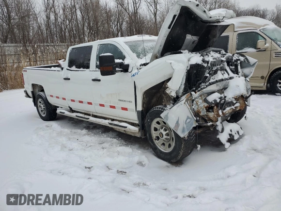 2019 Chevrolet Silverado 3500HD Work Truck with VIN 1GC4KVCY0KF195981, listed as a Copart auction lot 89049265 with 135,540 mi miles and Clean Title. Bid and sale history available at carsss.com. Image 4.