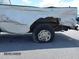 2004 Ford F-250 XL с VIN 1FTNF20L84EC26032, выставлен на аукционе IAAI как лот 42426809 с пробегом 203 584 миль миль и . История ставок и продаж доступна на DreamBid. Изображение 18.