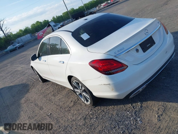 2019 Mercedes-Benz C 300 with VIN 55SWF8EB9KU296768, listed as a IAAI auction lot 42137749 with Not Provided miles and . Bid and sale history available at carsss.com. Image 3.