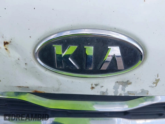 2012 Kia Soul with VIN KNDJT2A5XC7354508, listed as a IAAI auction lot 42078152 with 164,338 mi miles. Bid and sale history available at carsss.com. Image 6.
