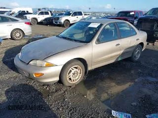 1997 Chevrolet Cavalier z VIN 1G1JC5246V7163445, wystawiony jako IAAI lot #41648231 z przebiegiem 147 865 mil mil oraz . Historia ofert i sprzedaży dostępna na DreamBid. Obrazek 2.