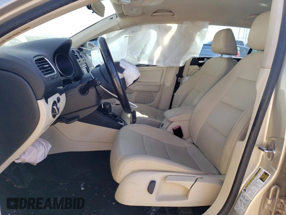 2014 Volkswagen Jetta TDI w/Sunroof & Nav with VIN 3VWPL7AJ3EM608019, listed as a Copart auction lot 69928393 with 83,390 mi miles and Clean title. Bid and sale history available at DreamBid. Image 7.