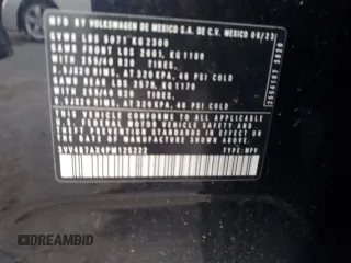 2023 Volkswagen Tiguan SEL R-Line z VIN 3VV4B7AX4PM125222, wystawiony jako Copart lot #79661984 z przebiegiem 9 024 mil mil oraz Szkoda całkowita • Salvage title. Historia ofert i sprzedaży dostępna na DreamBid. Obrazek 14.