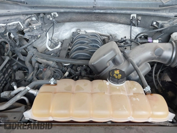 2015 Ford F-150 XLT with VIN 1FTEW1EF4FFB16086, listed as a IAAI auction lot 41842152 with 161,850 mi miles and . Bid and sale history available at DreamBid. Image 10.