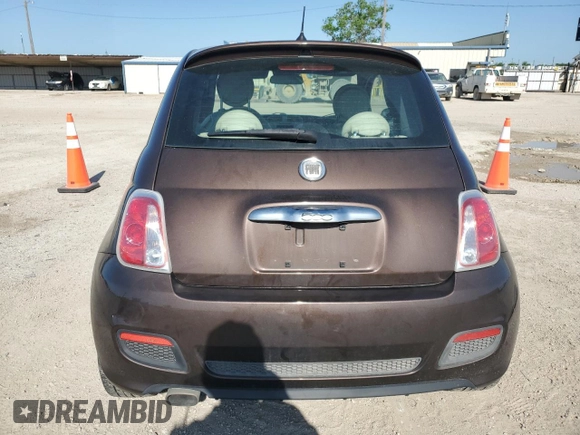 2014 FIAT 500 Sport z VIN 3C3CFFBRXET276016, wystawiony jako Copart lot #52253235 z przebiegiem 152 884 mil mil oraz Szkoda całkowita • Salvage title. Historia ofert i sprzedaży dostępna na DreamBid. Obrazek 6.