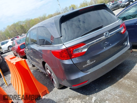 2018 Honda Odyssey Touring with VIN 5FNRL6H8XJB029570, listed as a IAAI auction lot 41485794 with 77,601 mi miles. Bid and sale history available at carsss.com. Image 3.