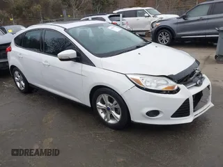 2014 Ford Focus SE with VIN 1FADP3K28EL386918, listed as a IAAI auction lot 41620107 with 118,098 mi miles and . Bid and sale history available at DreamBid. Image 1.