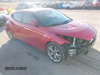 2016 Hyundai Veloster z VIN KMHTC6AD2GU272637, wystawiony jako IAAI lot #41481226 z przebiegiem 143 974 mil mil oraz . Historia ofert i sprzedaży dostępna na DreamBid. Obrazek 1.