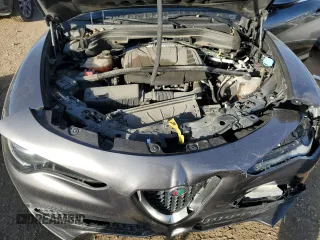 2019 Alfa Romeo Stelvio Ti z VIN ZASPAKBN0K7C56432, wystawiony jako Copart lot #85646664 z przebiegiem Nie podano mil oraz Szkoda całkowita • Salvage title. Historia ofert i sprzedaży dostępna na DreamBid. Obrazek 11.