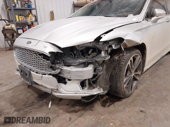 2019 Ford Fusion Titanium with VIN 3FA6P0D9XKR152553, listed as a IAAI auction lot 41603426 with 129,993 mi miles. Bid and sale history available at carsss.com. Image 6.