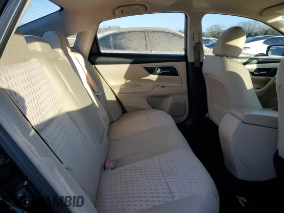 2017 Nissan Altima SV z VIN 1N4AL3AP9HC493525, wystawiony jako Copart lot #43763815 z przebiegiem 180 058 mil mil oraz Szkoda całkowita • Salvage title. Historia ofert i sprzedaży dostępna na DreamBid. Obrazek 10.